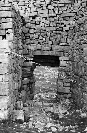 DUN AENGUS ENTRANCE